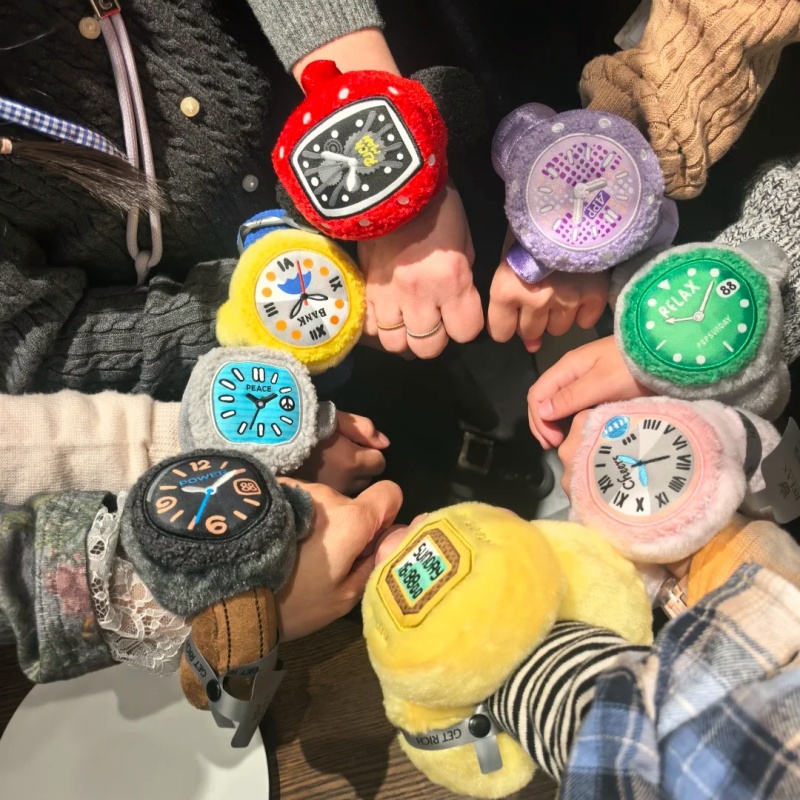 【En Stock】 reloj de peluche Po - Luxury Watch Storage reseña y precio
